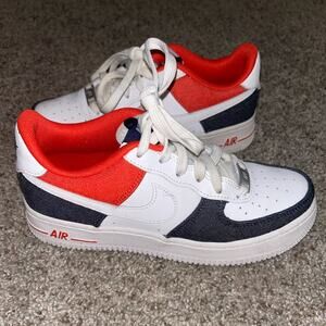 Nike Air Force 1 Low LV8 USA (GS) Size 5